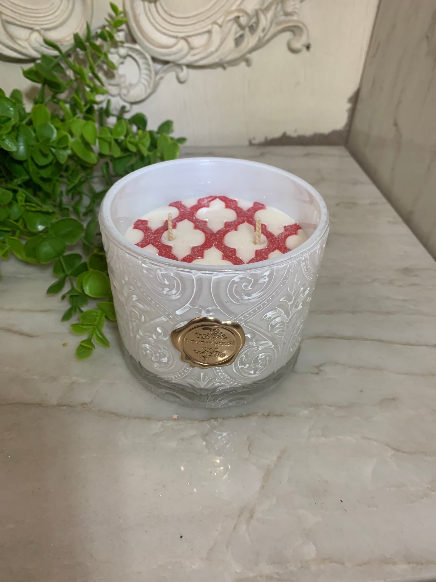 Glimmering Embossed Red Currant