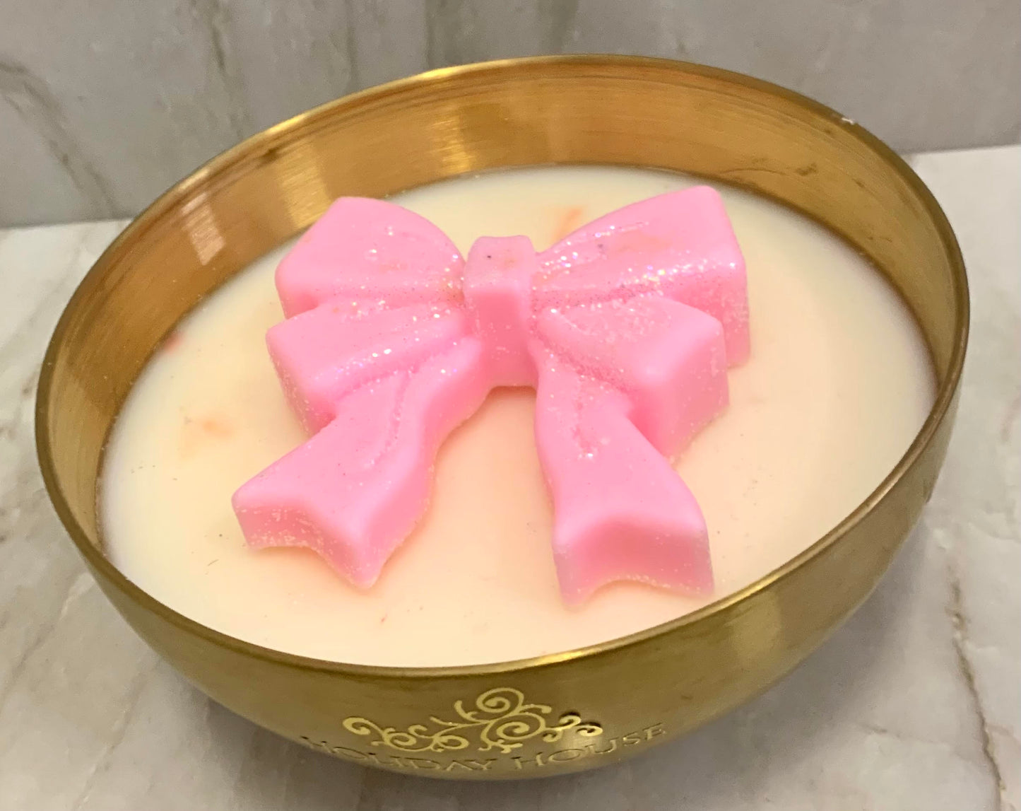 Bow Candle in Gold Metallic Vessel, 19 oz (Case of 4)