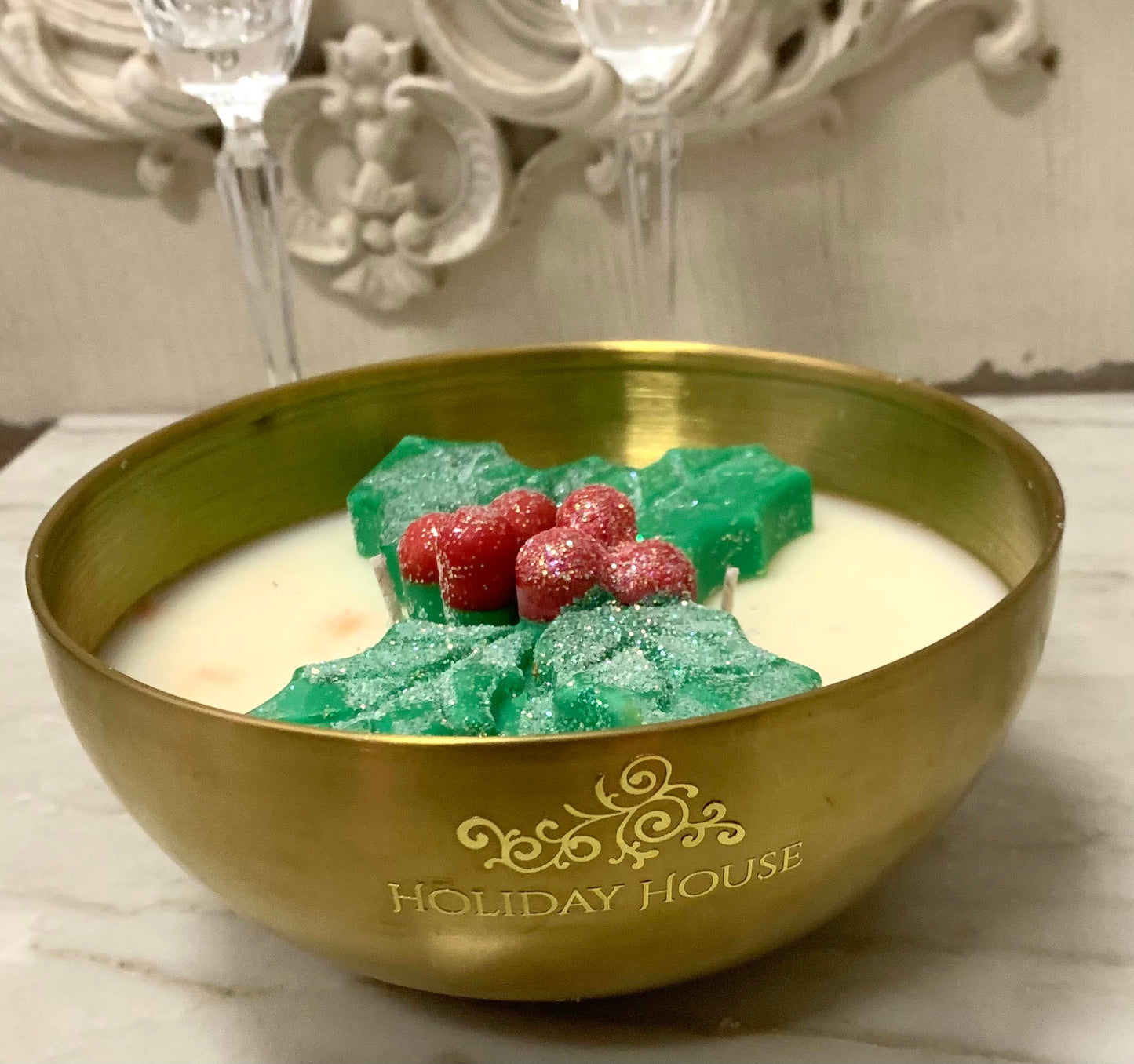 Holly Candle in Gold Metallic Vessel, 19 oz (Case of 4)