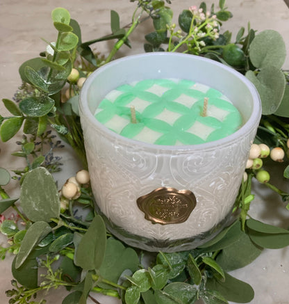 Glimmering Embossed Fresh linen