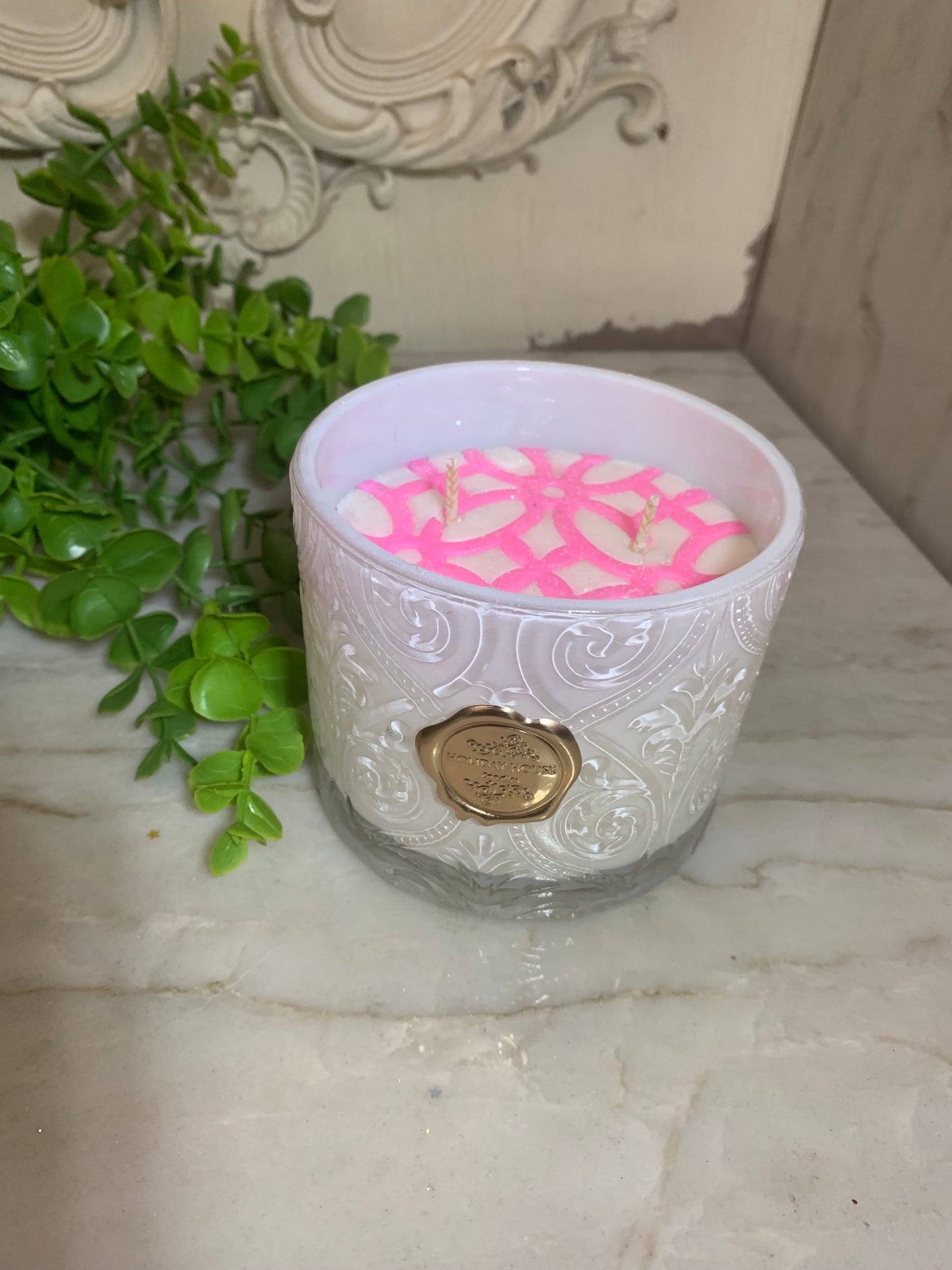 Glimmering Embossed Pink Cashmere