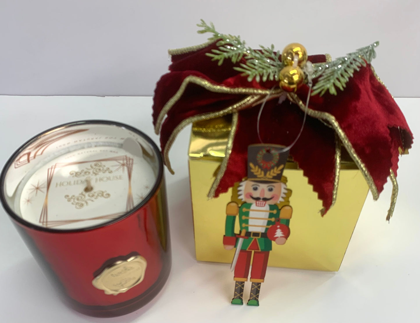 Traditional Nutcracker Winter Spruce 10 oz Gift Boxed | Min 6